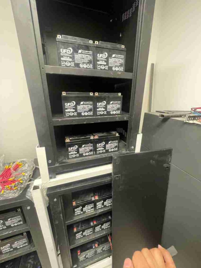 باتری برق اضطراری؛راهنمای جامع