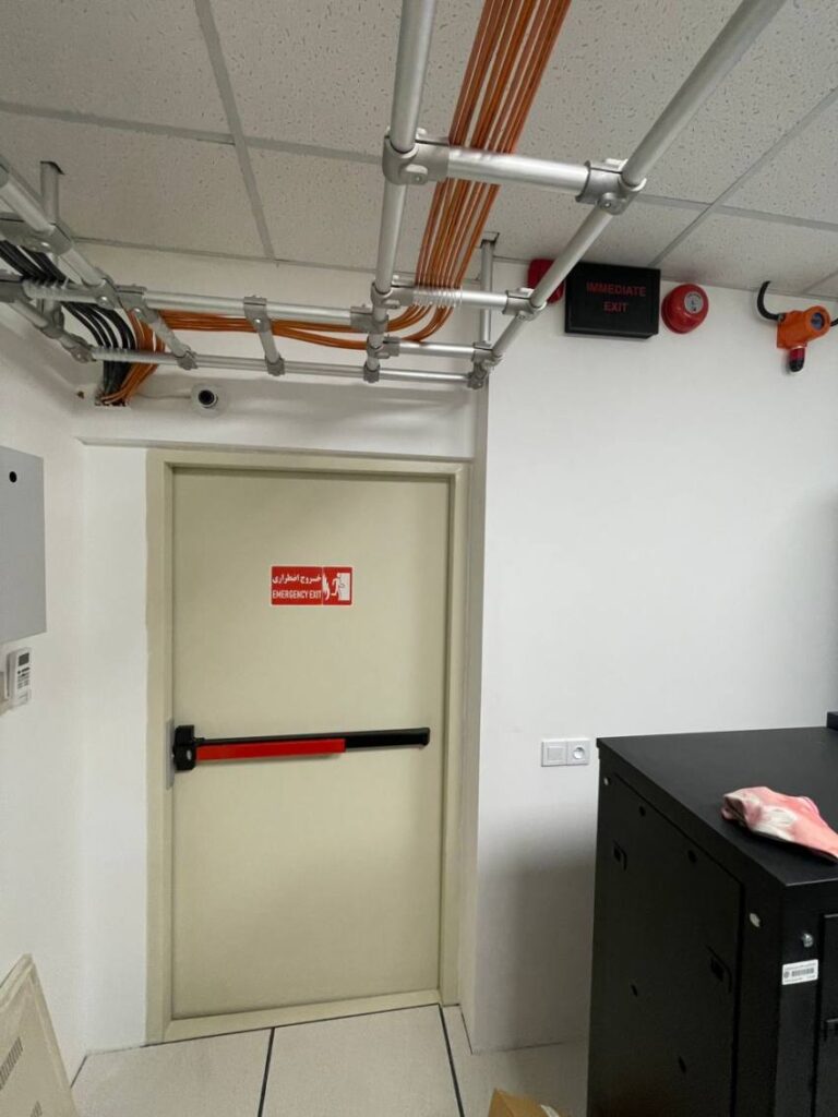 لدر در اتاق سرور چیست؟