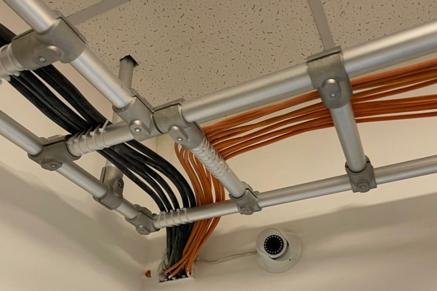 نصب دوربین مداربسته در اتاق سرور